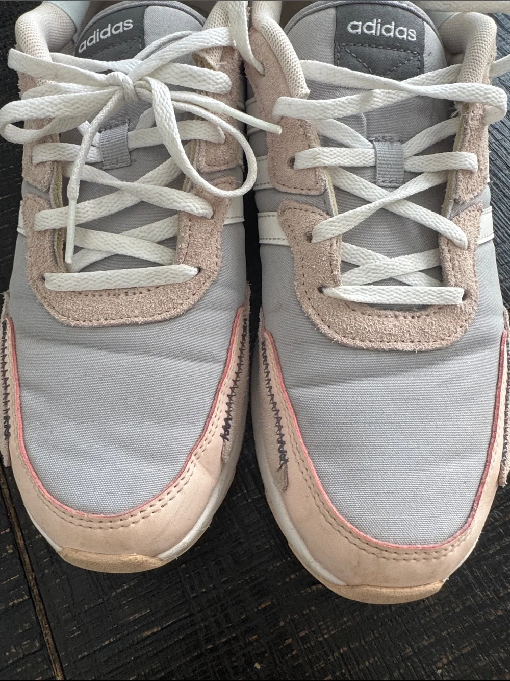 Adidas Women’s Retro Runner Sneakers in Light Gray and Pink Beige Size 10